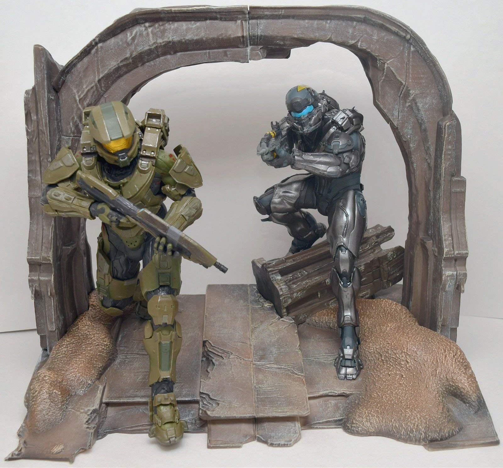 Xbox One Halo 5 Guardians Collector's Master Chief Spartan Locke Statues Figures Display ONLY, GAME NOT INCLUDED